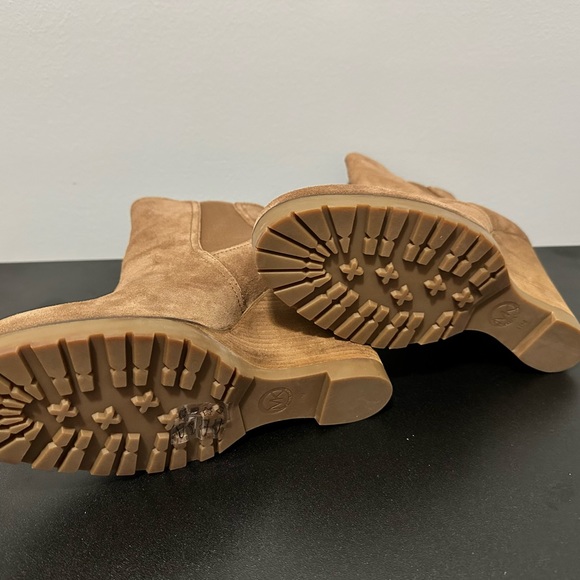 Michael Kors Thea Leather Wedge - Picture 2 of 3